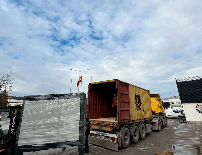 PORTO RİCO’YA ELEKTROSTATİK TOZ BOYA FIRIN VE KABİN SEVKİYATIMIZ GERÇEKLEŞTİ