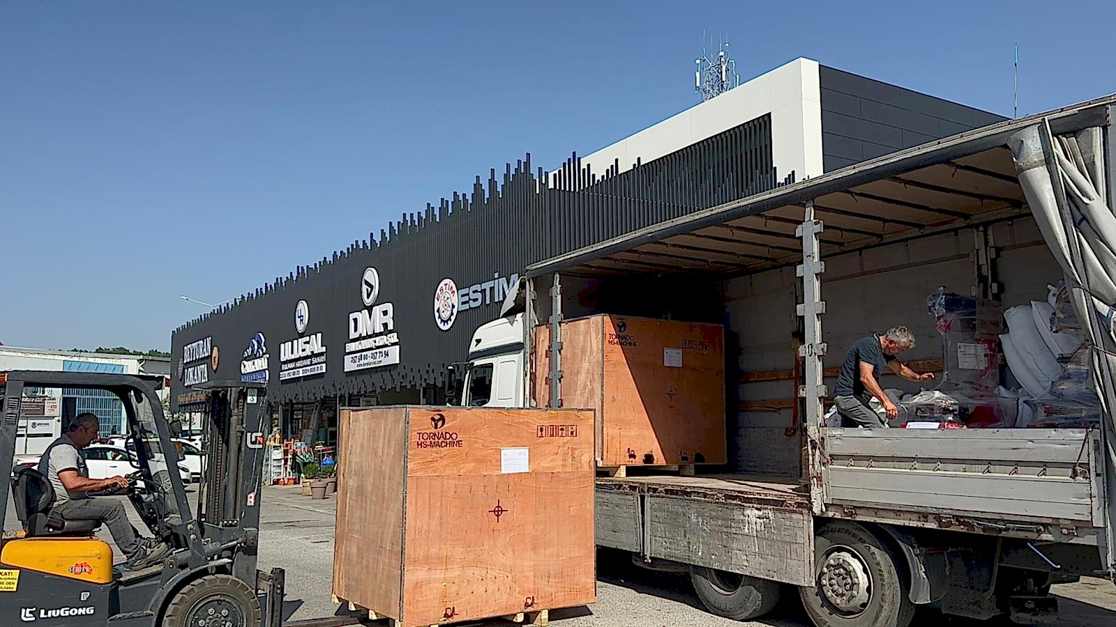 TORNADO CNC KOCAELİ GEBZE VE DARICA HRW 22 YATAY CNC JANT TORNA MAKİNESİ SEVKİYATIMIZ